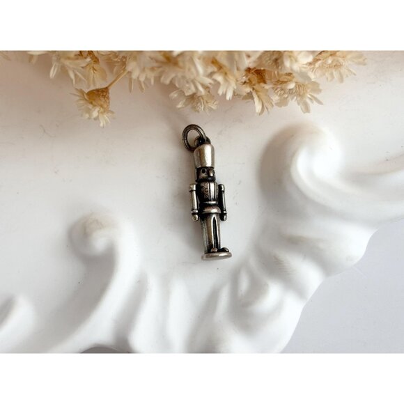 JAMES AVERY RARE Retired Christmas Nutcracker Figural Vintage Pendant | Charm - Picture 4 of 9